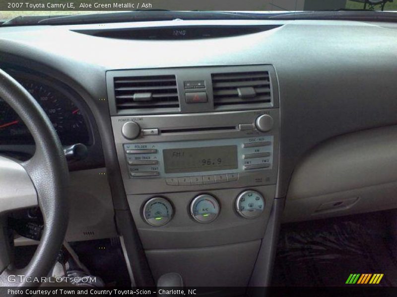 Aloe Green Metallic / Ash 2007 Toyota Camry LE