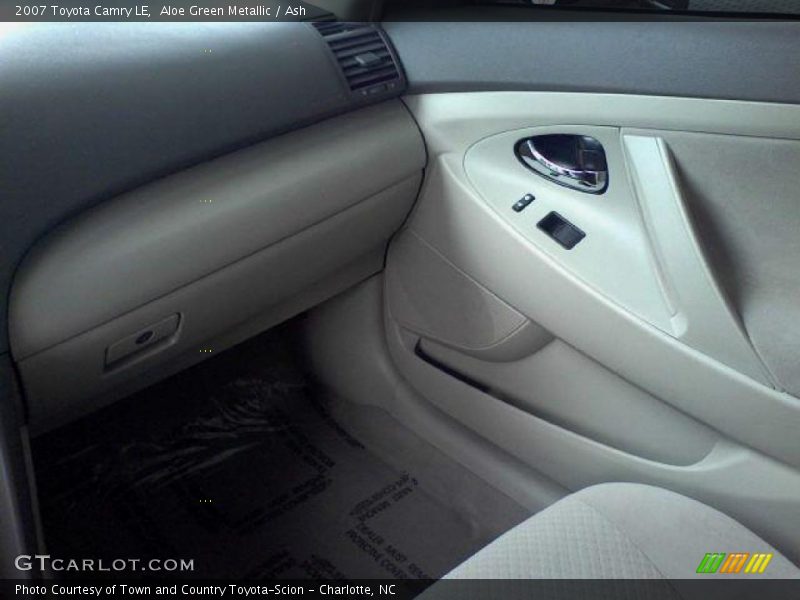 Aloe Green Metallic / Ash 2007 Toyota Camry LE