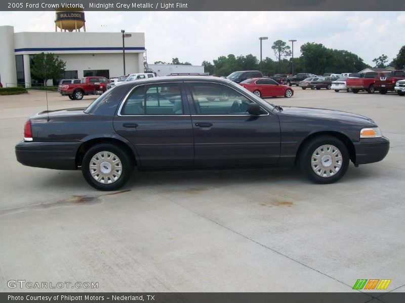 Midnight Grey Metallic / Light Flint 2005 Ford Crown Victoria