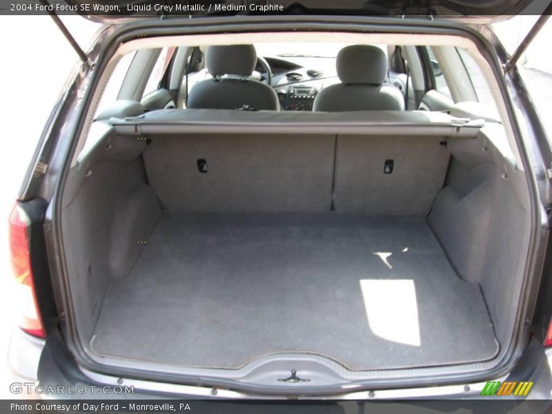 Liquid Grey Metallic / Medium Graphite 2004 Ford Focus SE Wagon
