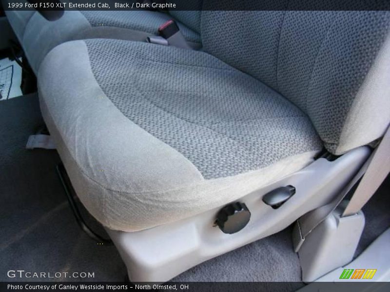 Black / Dark Graphite 1999 Ford F150 XLT Extended Cab
