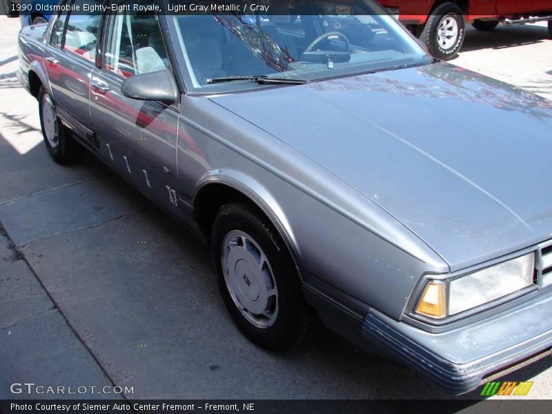 Light Gray Metallic / Gray 1990 Oldsmobile Eighty-Eight Royale