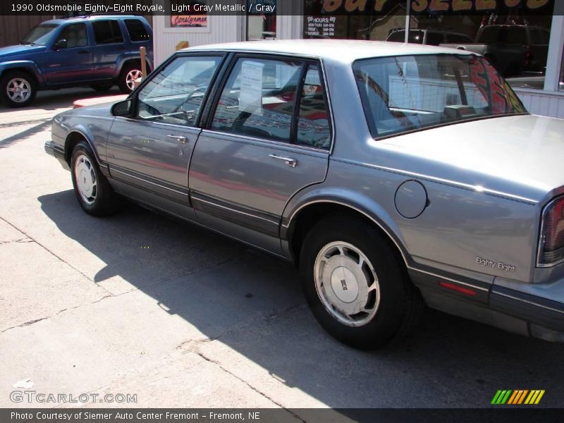 Light Gray Metallic / Gray 1990 Oldsmobile Eighty-Eight Royale