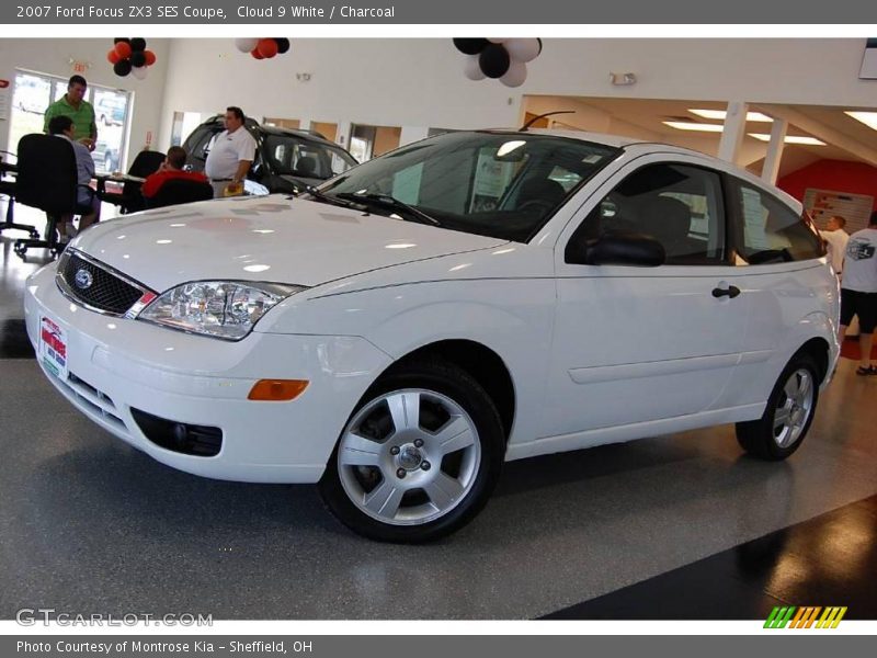 Cloud 9 White / Charcoal 2007 Ford Focus ZX3 SES Coupe