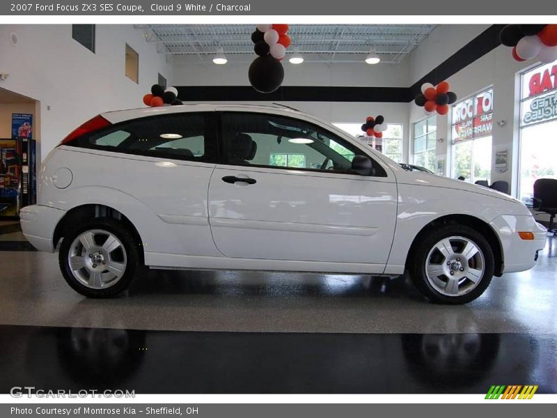 Cloud 9 White / Charcoal 2007 Ford Focus ZX3 SES Coupe