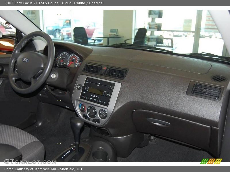 Cloud 9 White / Charcoal 2007 Ford Focus ZX3 SES Coupe