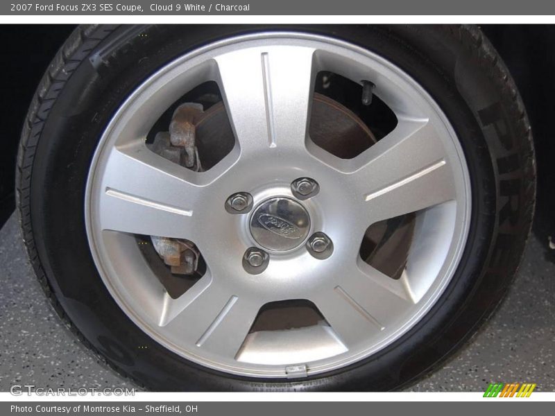 Cloud 9 White / Charcoal 2007 Ford Focus ZX3 SES Coupe