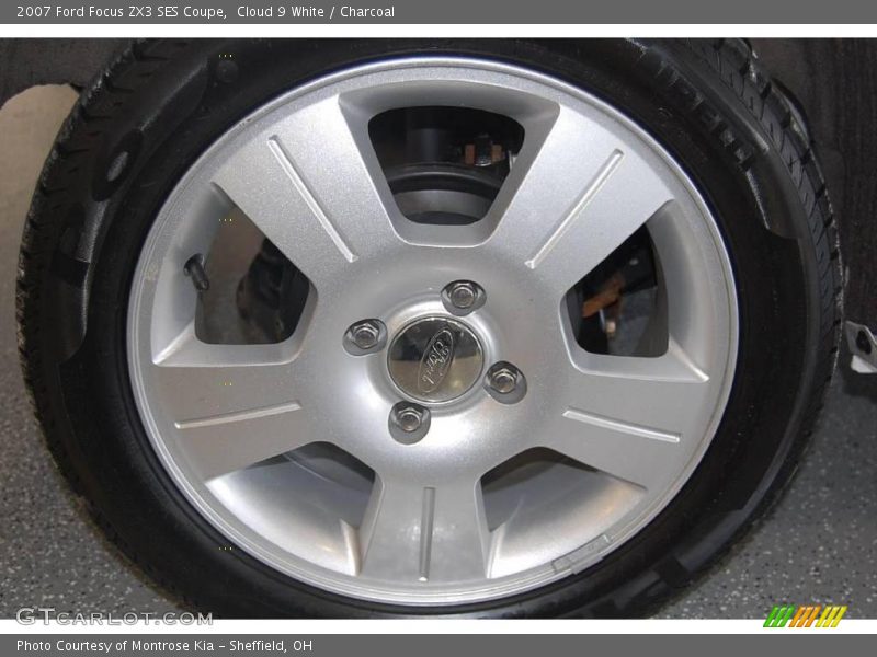 Cloud 9 White / Charcoal 2007 Ford Focus ZX3 SES Coupe