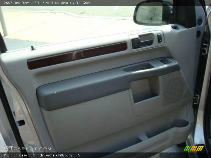 Silver Frost Metallic / Flint Gray 2007 Ford Freestar SEL