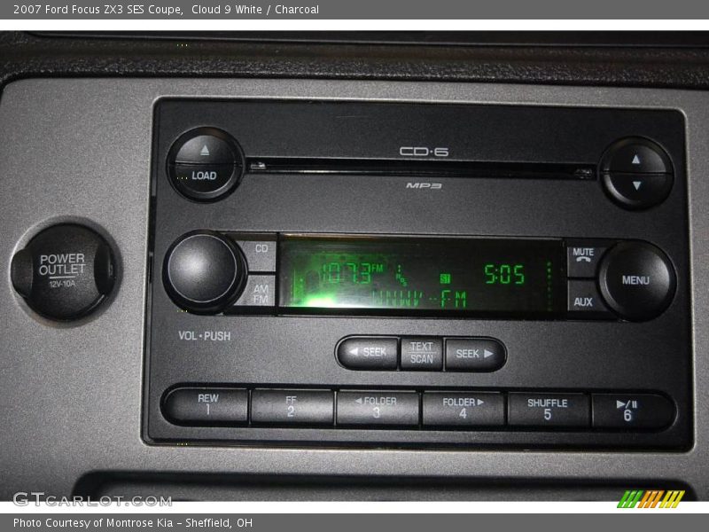 Cloud 9 White / Charcoal 2007 Ford Focus ZX3 SES Coupe