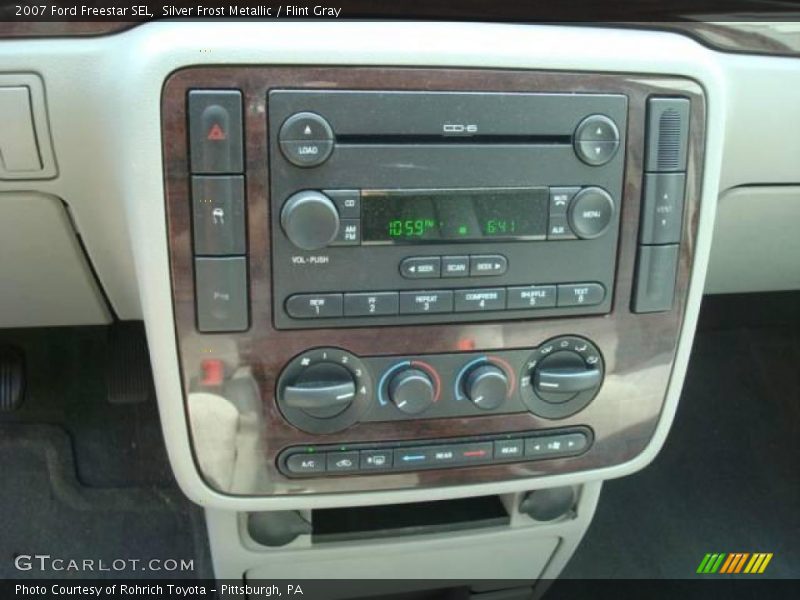Silver Frost Metallic / Flint Gray 2007 Ford Freestar SEL