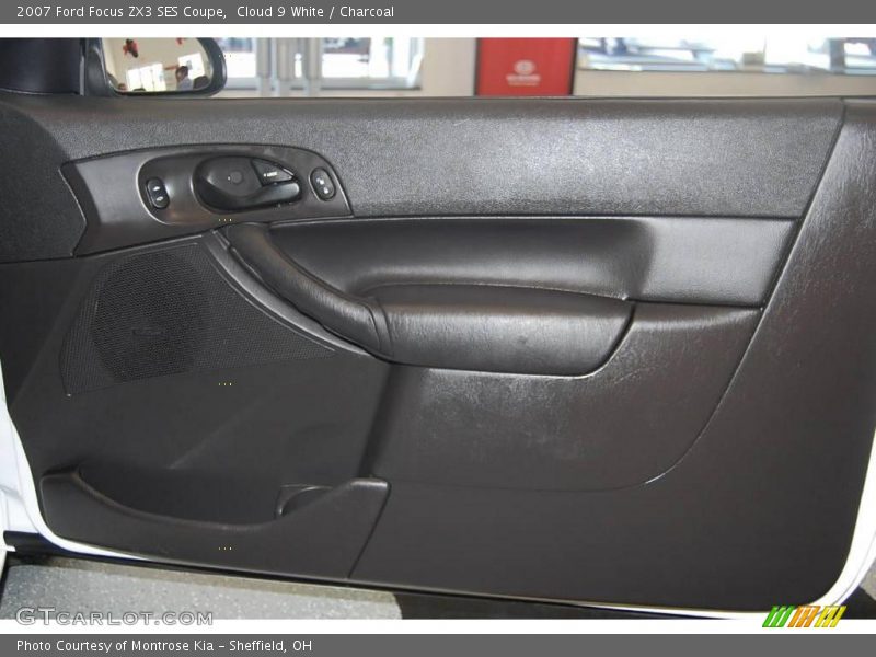 Cloud 9 White / Charcoal 2007 Ford Focus ZX3 SES Coupe