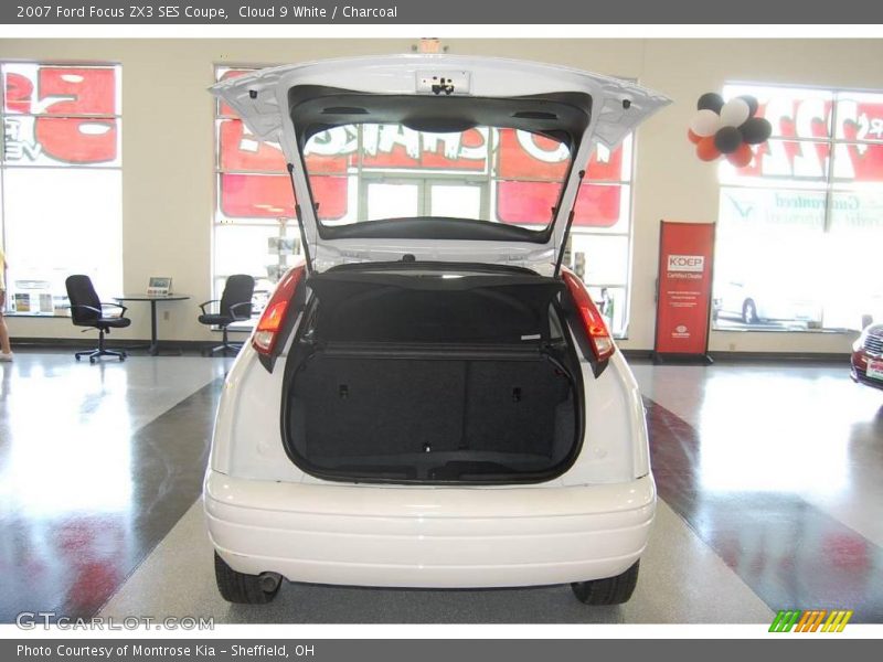 Cloud 9 White / Charcoal 2007 Ford Focus ZX3 SES Coupe