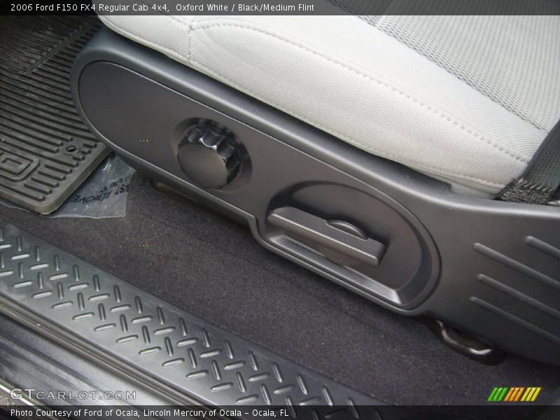 Oxford White / Black/Medium Flint 2006 Ford F150 FX4 Regular Cab 4x4