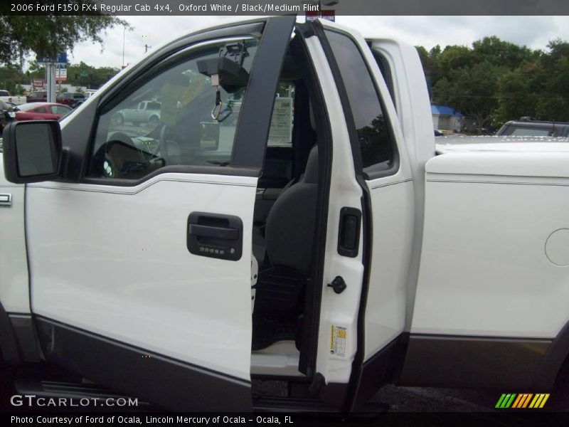 Oxford White / Black/Medium Flint 2006 Ford F150 FX4 Regular Cab 4x4