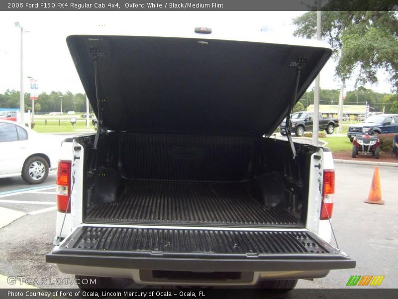 Oxford White / Black/Medium Flint 2006 Ford F150 FX4 Regular Cab 4x4