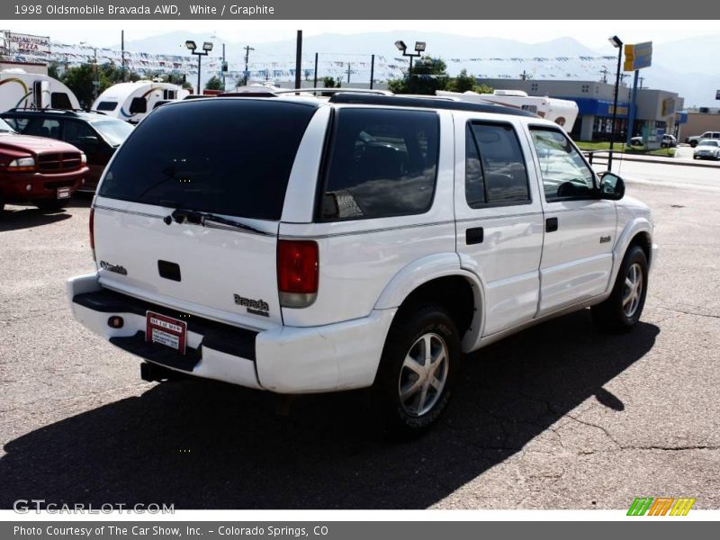 White / Graphite 1998 Oldsmobile Bravada AWD