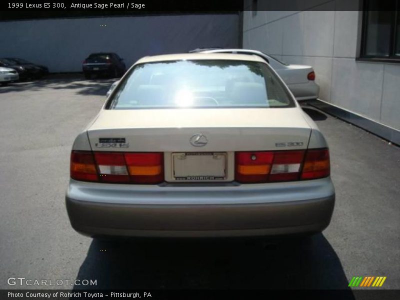 Antique Sage Pearl / Sage 1999 Lexus ES 300