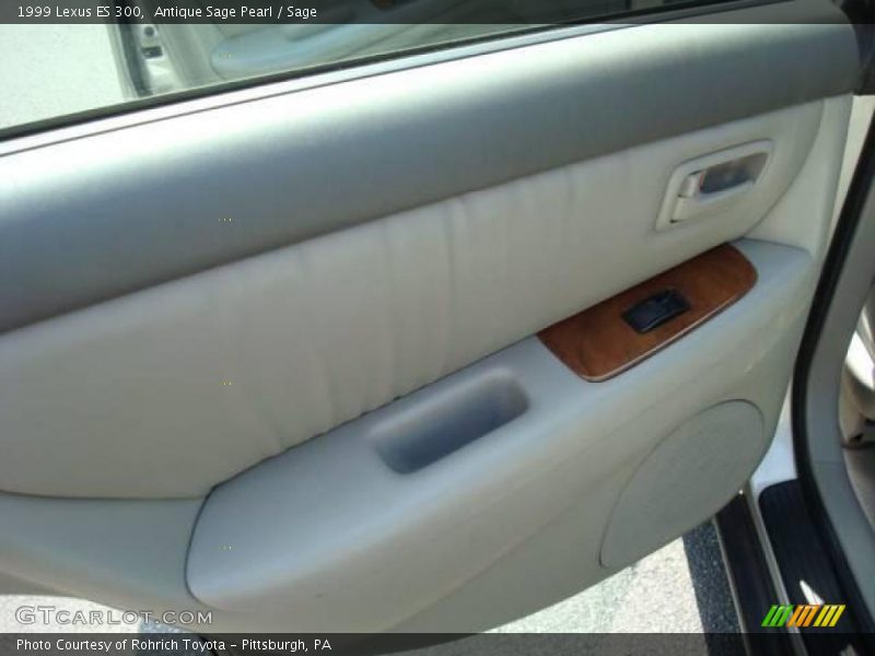 Antique Sage Pearl / Sage 1999 Lexus ES 300