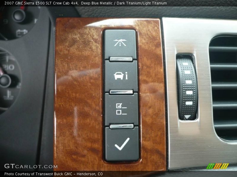 Deep Blue Metallic / Dark Titanium/Light Titanium 2007 GMC Sierra 1500 SLT Crew Cab 4x4