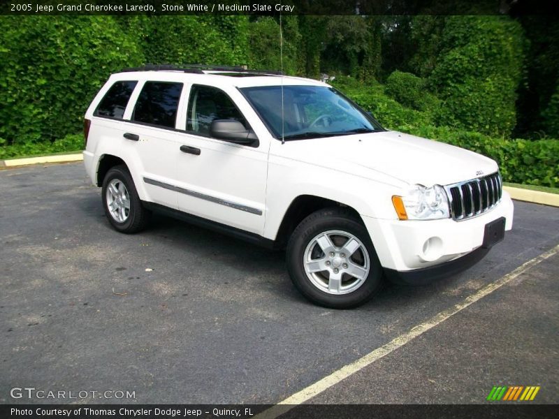 Stone White / Medium Slate Gray 2005 Jeep Grand Cherokee Laredo