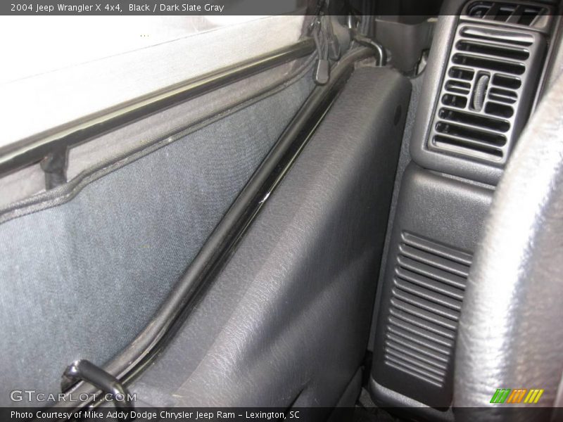 Black / Dark Slate Gray 2004 Jeep Wrangler X 4x4