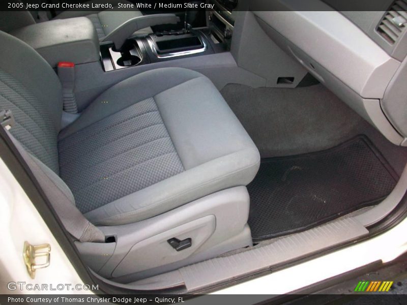 Stone White / Medium Slate Gray 2005 Jeep Grand Cherokee Laredo