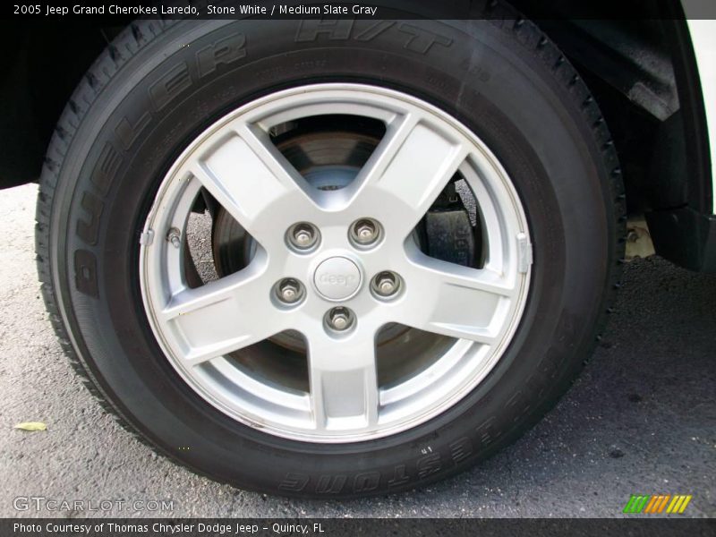 Stone White / Medium Slate Gray 2005 Jeep Grand Cherokee Laredo