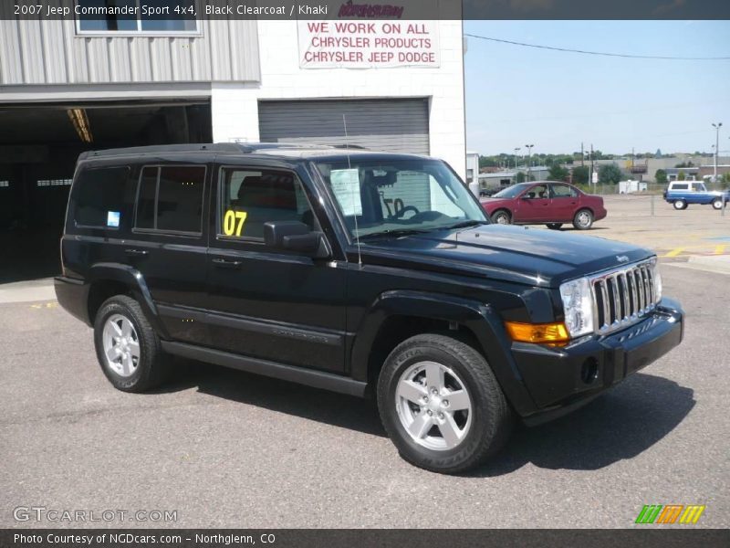 Black Clearcoat / Khaki 2007 Jeep Commander Sport 4x4