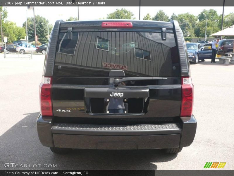 Black Clearcoat / Khaki 2007 Jeep Commander Sport 4x4