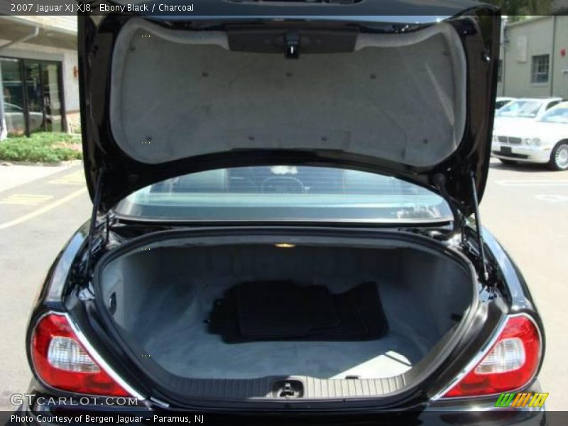 Ebony Black / Charcoal 2007 Jaguar XJ XJ8