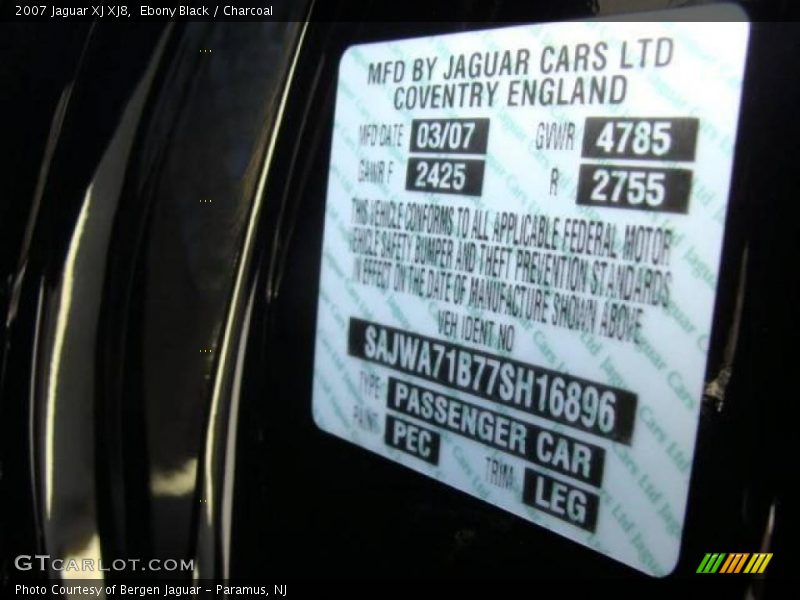 Ebony Black / Charcoal 2007 Jaguar XJ XJ8