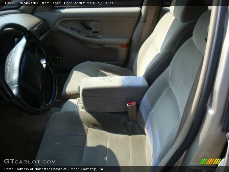 Light Sandrift Metallic / Taupe 1997 Buick Skylark Custom Sedan