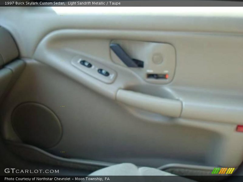 Light Sandrift Metallic / Taupe 1997 Buick Skylark Custom Sedan