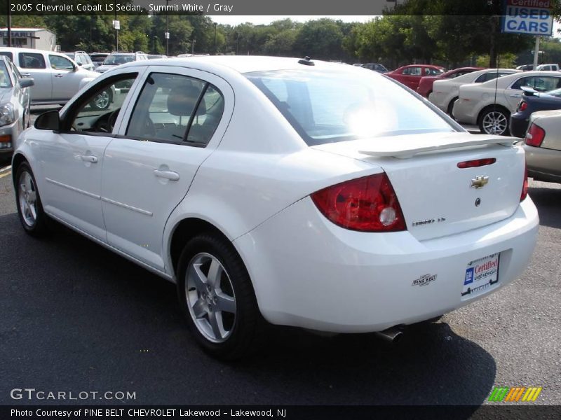 Summit White / Gray 2005 Chevrolet Cobalt LS Sedan