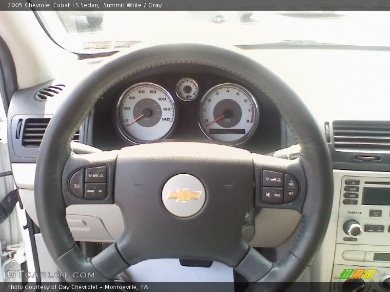 Summit White / Gray 2005 Chevrolet Cobalt LS Sedan