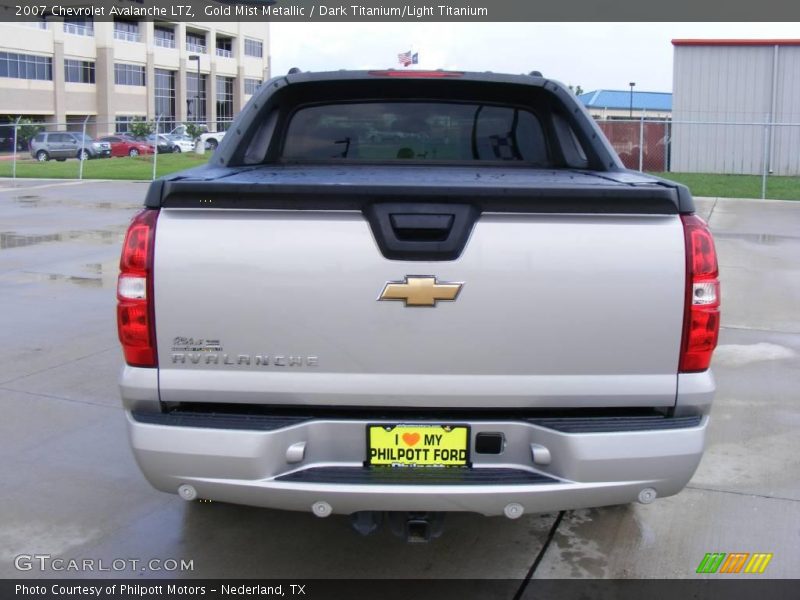 Gold Mist Metallic / Dark Titanium/Light Titanium 2007 Chevrolet Avalanche LTZ