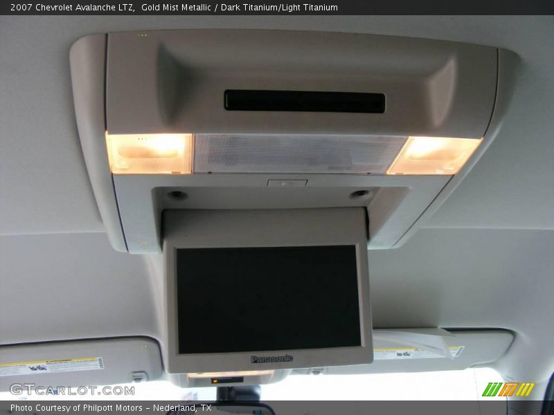Gold Mist Metallic / Dark Titanium/Light Titanium 2007 Chevrolet Avalanche LTZ