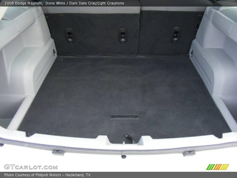 Stone White / Dark Slate Gray/Light Graystone 2006 Dodge Magnum