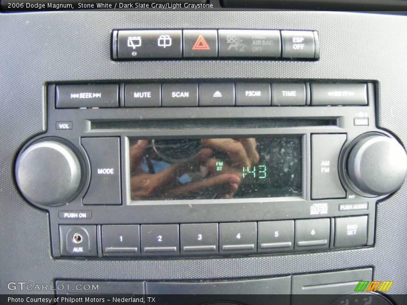 Stone White / Dark Slate Gray/Light Graystone 2006 Dodge Magnum