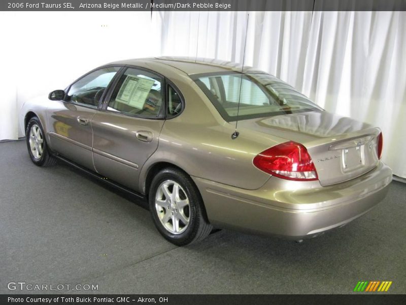 Arizona Beige Metallic / Medium/Dark Pebble Beige 2006 Ford Taurus SEL
