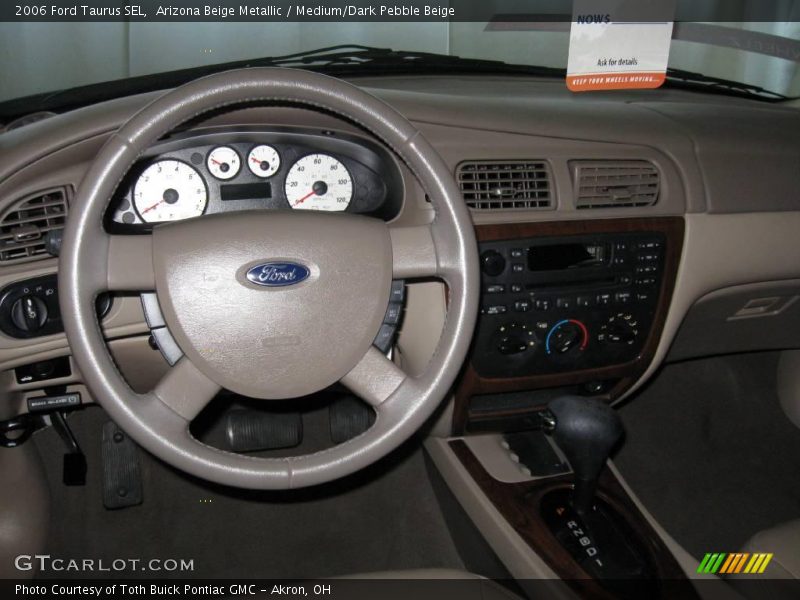 Arizona Beige Metallic / Medium/Dark Pebble Beige 2006 Ford Taurus SEL
