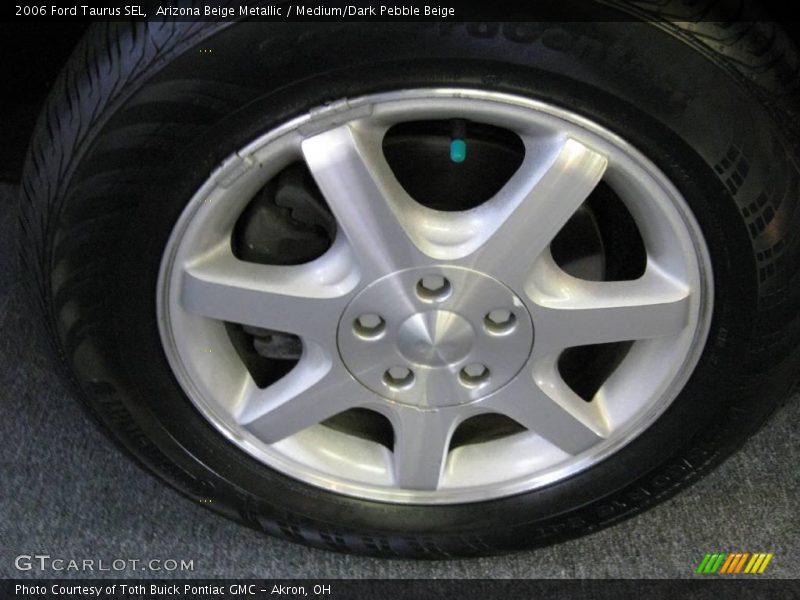 Arizona Beige Metallic / Medium/Dark Pebble Beige 2006 Ford Taurus SEL