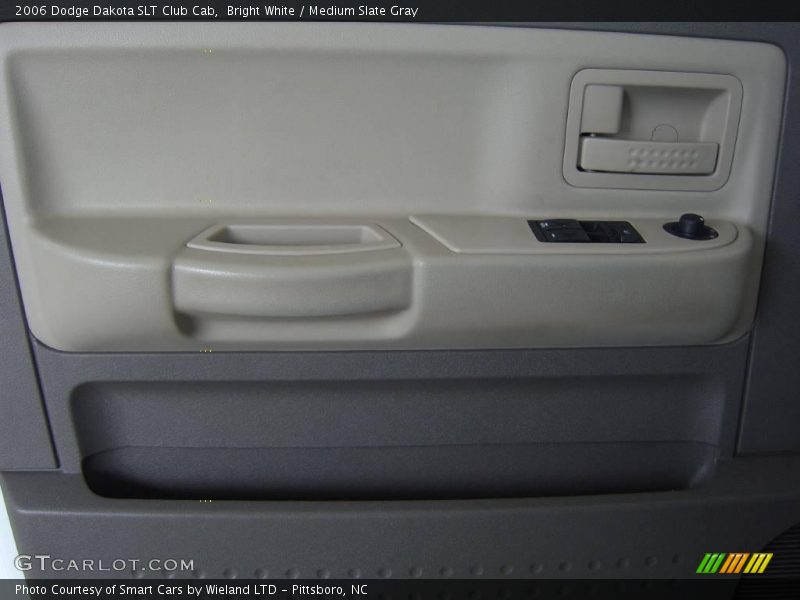Bright White / Medium Slate Gray 2006 Dodge Dakota SLT Club Cab