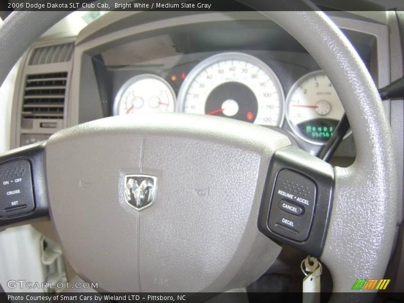 Bright White / Medium Slate Gray 2006 Dodge Dakota SLT Club Cab