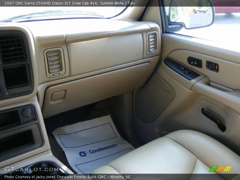 Summit White / Tan 2007 GMC Sierra 2500HD Classic SLT Crew Cab 4x4