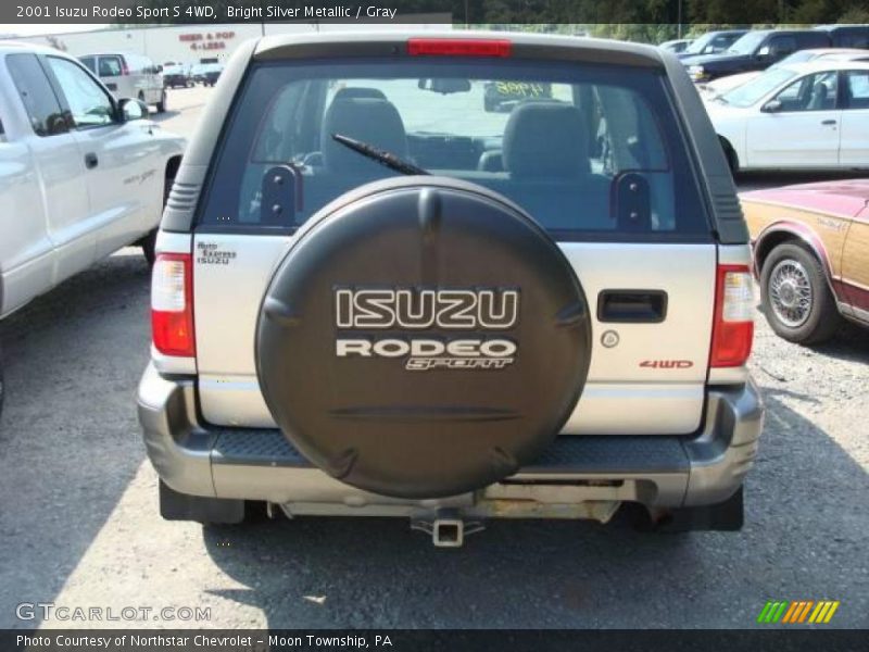 Bright Silver Metallic / Gray 2001 Isuzu Rodeo Sport S 4WD