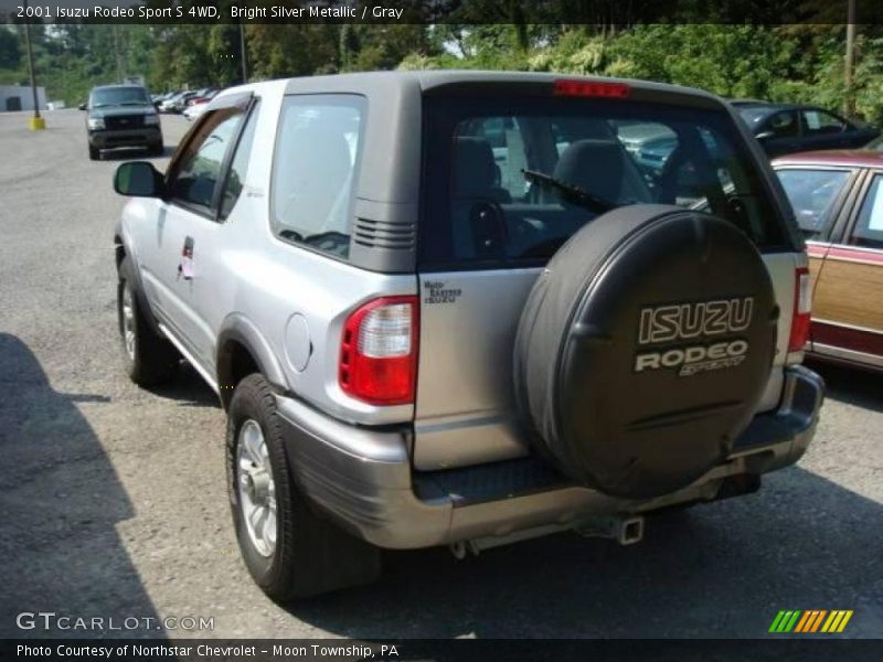 Bright Silver Metallic / Gray 2001 Isuzu Rodeo Sport S 4WD
