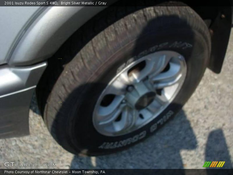Bright Silver Metallic / Gray 2001 Isuzu Rodeo Sport S 4WD