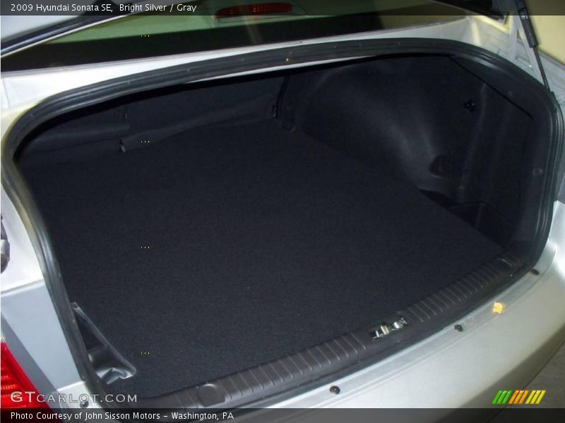 Bright Silver / Gray 2009 Hyundai Sonata SE